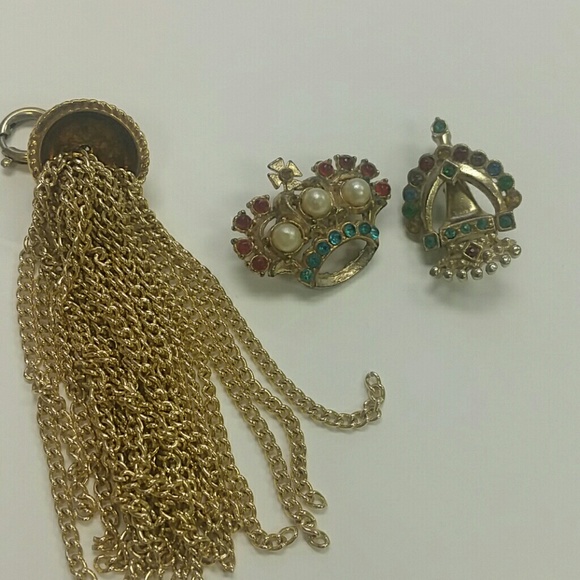 Brooches and pendant - Picture 1 of 7